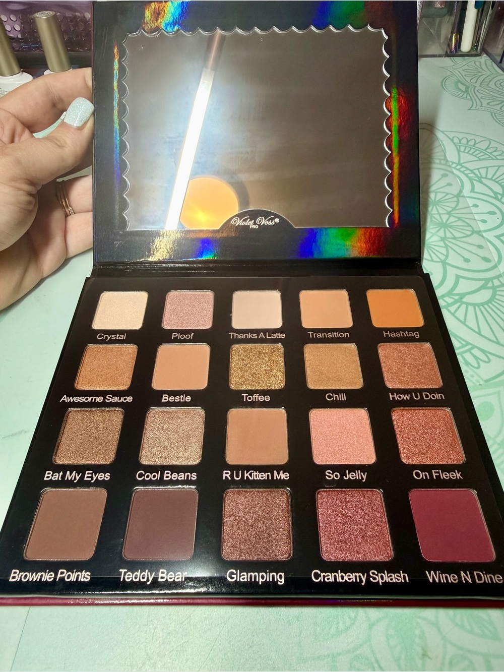 Violet Voss PRO Eyeshadow Palette - 20 Shades
